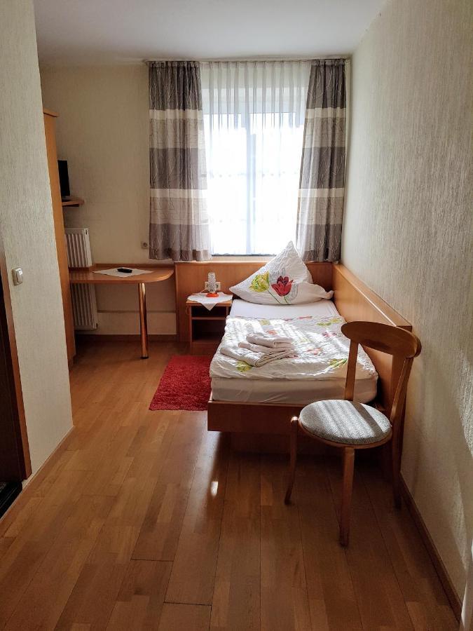 Hotel Pension Haus Pooth Wesel  Eksteriør bilde